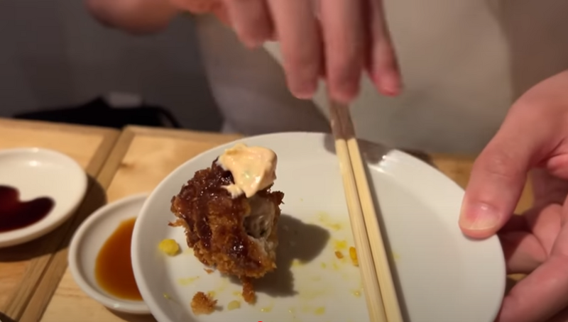 【動画あり】日本酒全て400円！生鰺レアフライが絶品の海鮮酒場「魚の店 オカモ倶楽部」に行ってきた