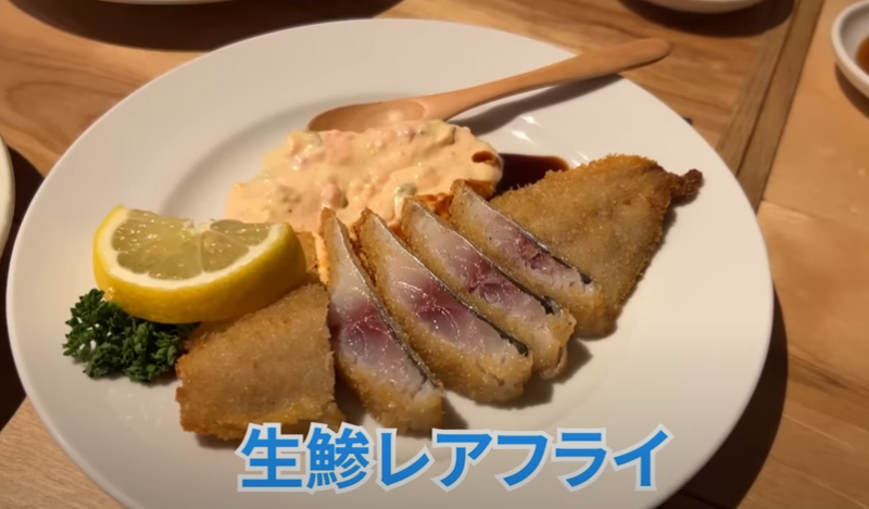 【動画あり】日本酒全て400円！生鰺レアフライが絶品の海鮮酒場「魚の店 オカモ倶楽部」に行ってきた