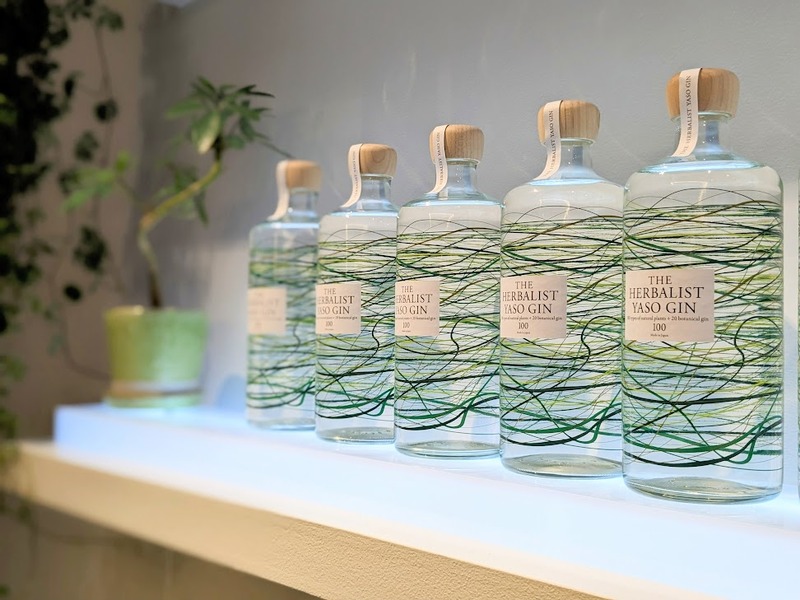 ジントニックが3ヶ月間無料！？「越後薬草蒸留所 CRAFT GIN STAND」オープン