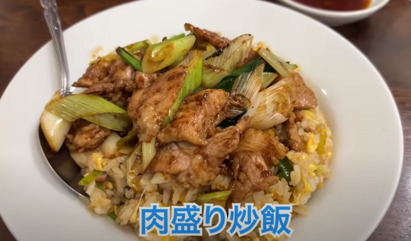 【動画あり】肉盛り炒飯が絶品すぎ！飲める町中華「新珍味」に行ってきた