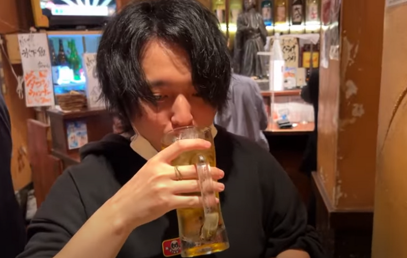 【動画あり】プレミアム焼酎「魔王」が500円！？百名店に選出された「立ち飲み 竜馬」に行ってきた