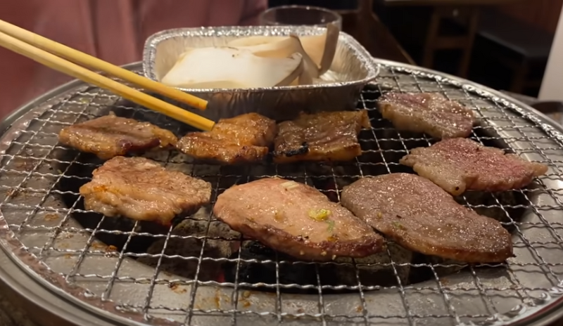 【動画あり】カルビ240円！ビール100円！コスパ抜群の焼肉屋「炭火焼肉 ぎゅうばか」に行ってきた