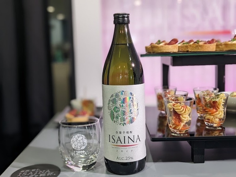 異才の芋焼酎「ISAINA」のポップアップストア「ISAINA ソーダ STAND」オープン