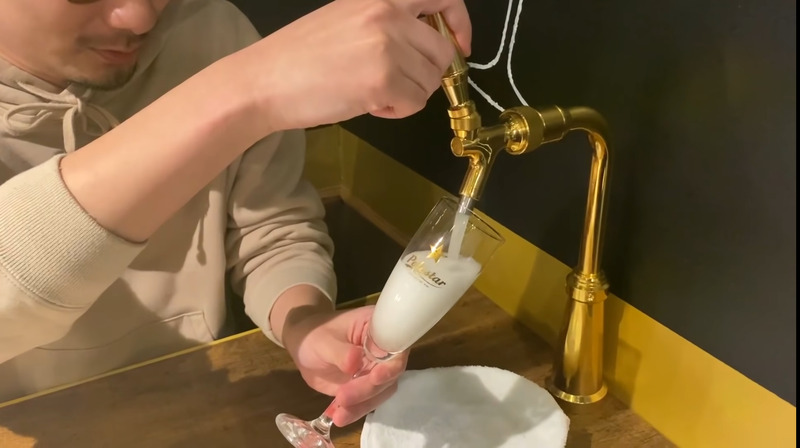 【動画あり】こんなの初めて！？卓上サーバーでスパークリングが飲み放題の新橋「ラムと泡」に行ってきた