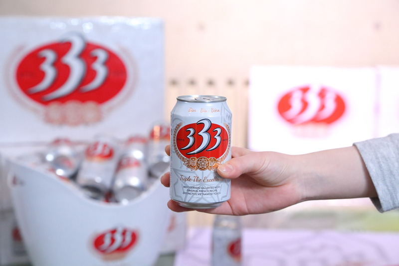 【レポート】アーティストから振舞い酒！今年のCaravan新年祭はベトナムビール「333」で乾杯