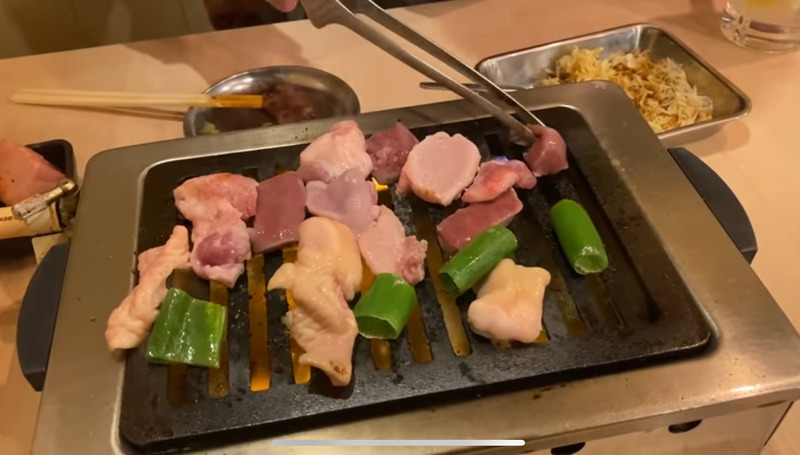 【動画あり】ハッピーアワーでドリンク100円！最強コスパ「大衆焼肉コグマヤ 高円寺店」に行ってきた