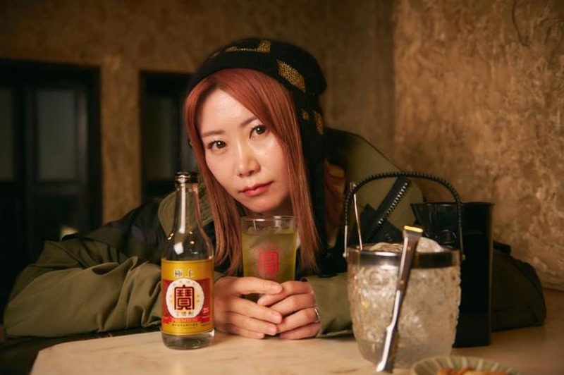 SNSで大人気の酒好きインフルエンサー！「魔女っこれい」のSAKELIFEに迫る
