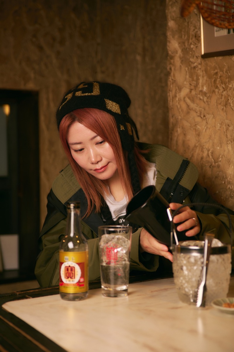 SNSで大人気の酒好きインフルエンサー！「魔女っこれい」のSAKELIFEに迫る