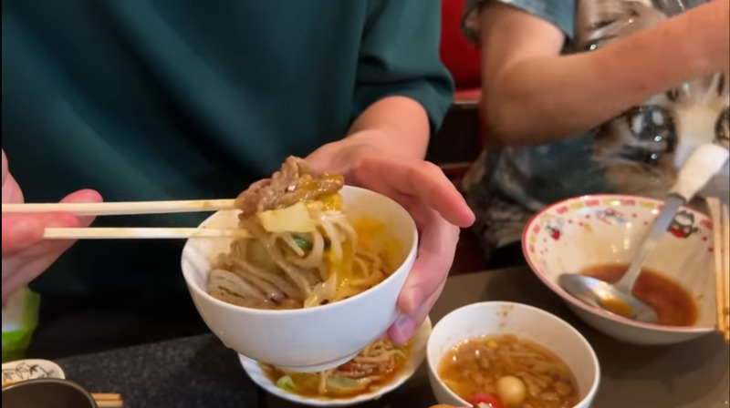 【動画あり】名物ママに二郎系ラーメン！赤羽「スナック雪子」に行ってきた
