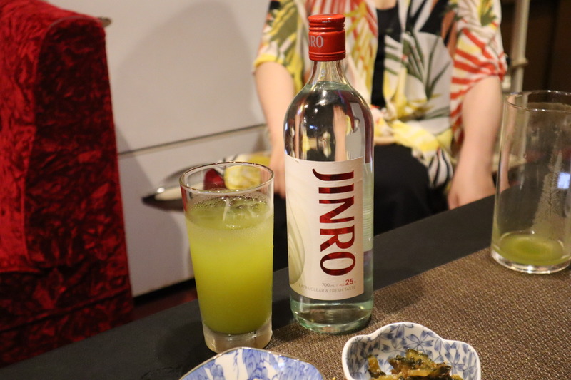 スナックママカードってなに！？焼酎に付いてきたカードきっかけで足立区“スナックデビュー”してみた