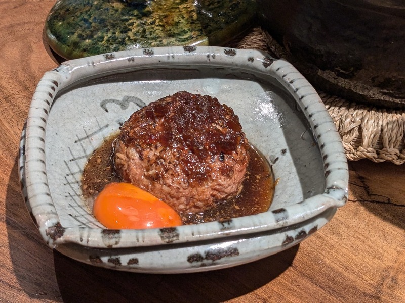 【話題の居酒屋で“極上ペアリング”体験ができる！】ミニボトルも貰える！「彩響 × 虎ノ門 楽㐂 コラボレーション企画」実施