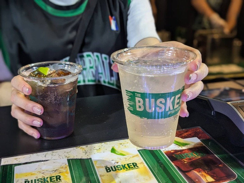 【レポート】サマソニで大人気だった“フェスドリンク”！今年も登場したアイリッシュウイスキー「THE BUSKER(バスカー)」とは？