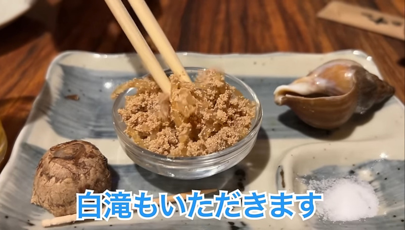【居酒屋レポ動画】ちょっと...安すぎるよ...。名物の「〇〇鍋」も旨い！酒飲み訪問必須の名酒場・三河島「春駒」に行ってきた