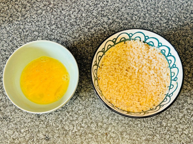 【おつまみレシピ】このチャーハン...旨すぎる！スパイスで本格的な味「本格カニカマレタスチャーハン」