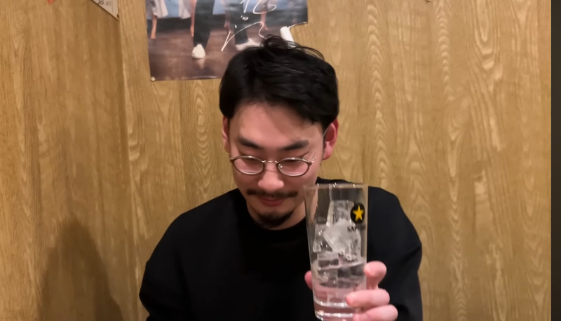 【居酒屋レポ動画】お鍋100円＆お酒が半額だと...！？衝撃価格に驚き連発！小平「鳥勝」に行ってきた