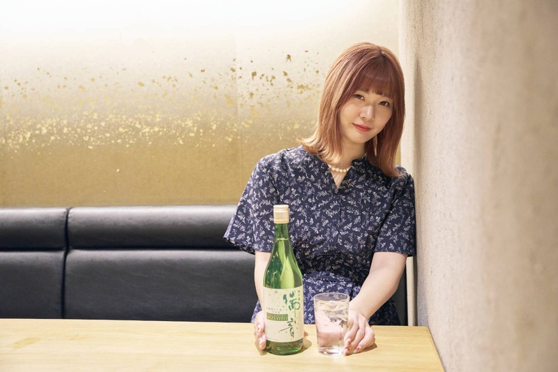 人気“お酒インフルエンサー” 「365日酒を飲むあんちゃん」の酒LIFE！ “炭酸で割って美味しい日本酒”「瑞音」を飲みながら語ってもらった
