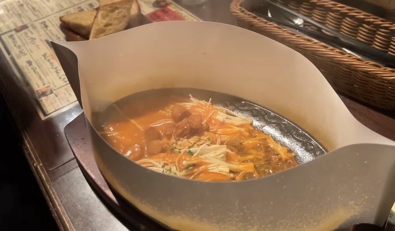 【居酒屋レポ動画】料理にもお酒にもニンニクが使われている！？中野「ニンニクバル ザ・ガーリック中野」に行ってきた