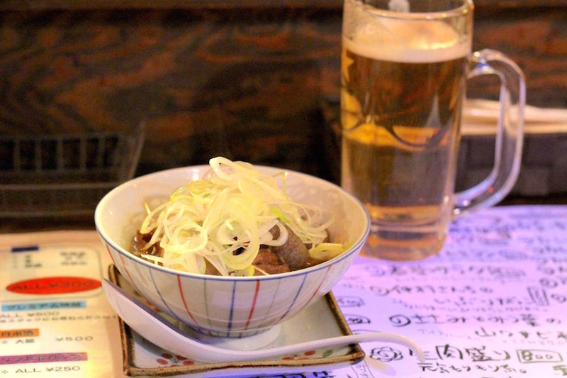 渋谷にもあった“隠れ家的”立ち飲み屋。しっぽり飲むなら「横丁酒場　あばらや別館」がオススメ