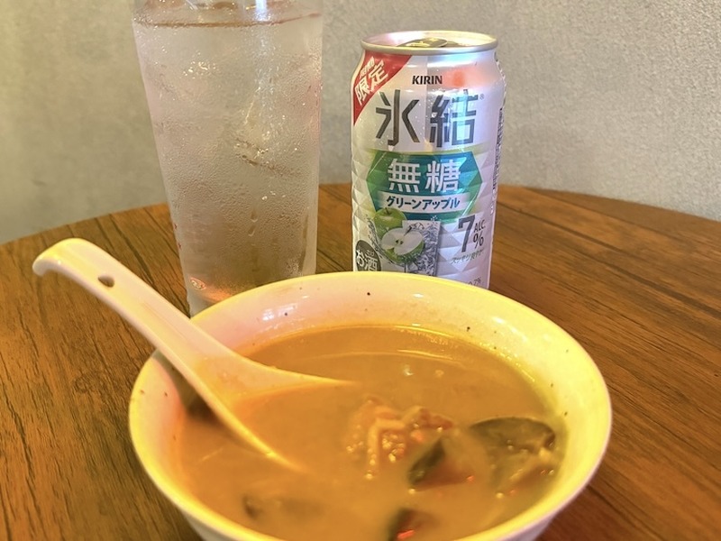 【開発担当者がセレクト】食事にあうチューハイの決定版！「氷結®無糖」×コンビニ飯の最強ペアリングを試してみた