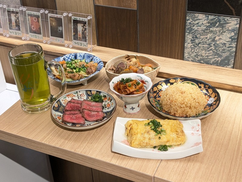 【のんべえの聖地に名酒場が誕生！】三軒茶屋・三角地帯に「立ち飲みホルモン ひだまり」オープン