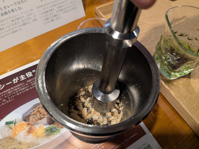 【衝撃！“ラッシー”のお酒ってなに？】果実酒造りのプロが仕掛ける！カレーの街神田で限定イベント開催