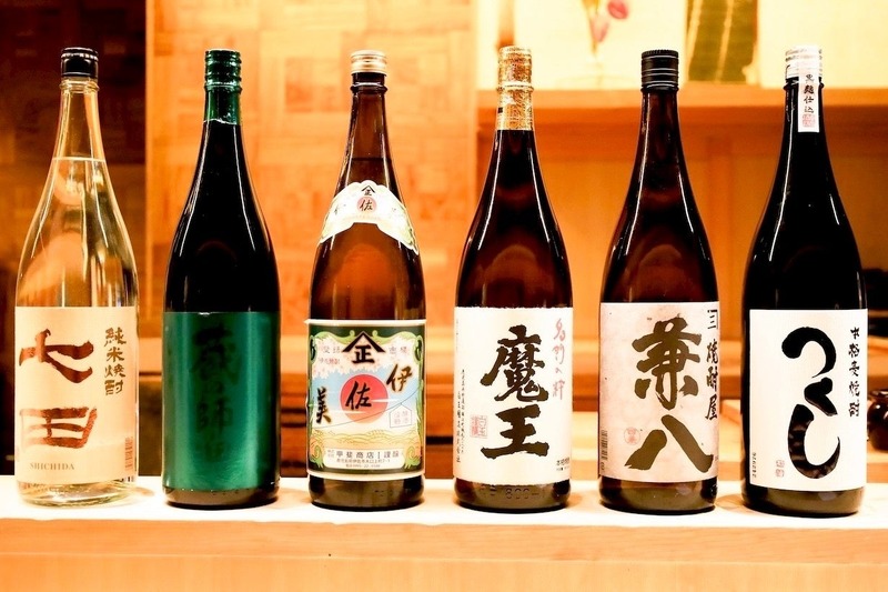 【SNSで話題！鮨も酒も心ゆくまで楽しめる】「鮨よしかわ 海道 新宿」オープン