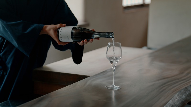 【唯一無二の透明感！希少な一段仕込みを採用】日本酒ブランド「HENGE」第二弾「CLEAR」販売