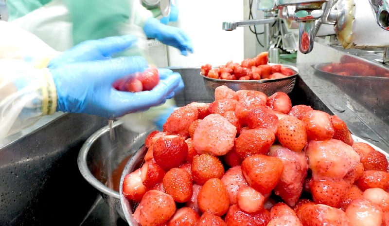 【苺60粒！大人気のアイス専用果肉酒をパワーアップ】罪深すぎるアイス専用酒「超罪」が販売