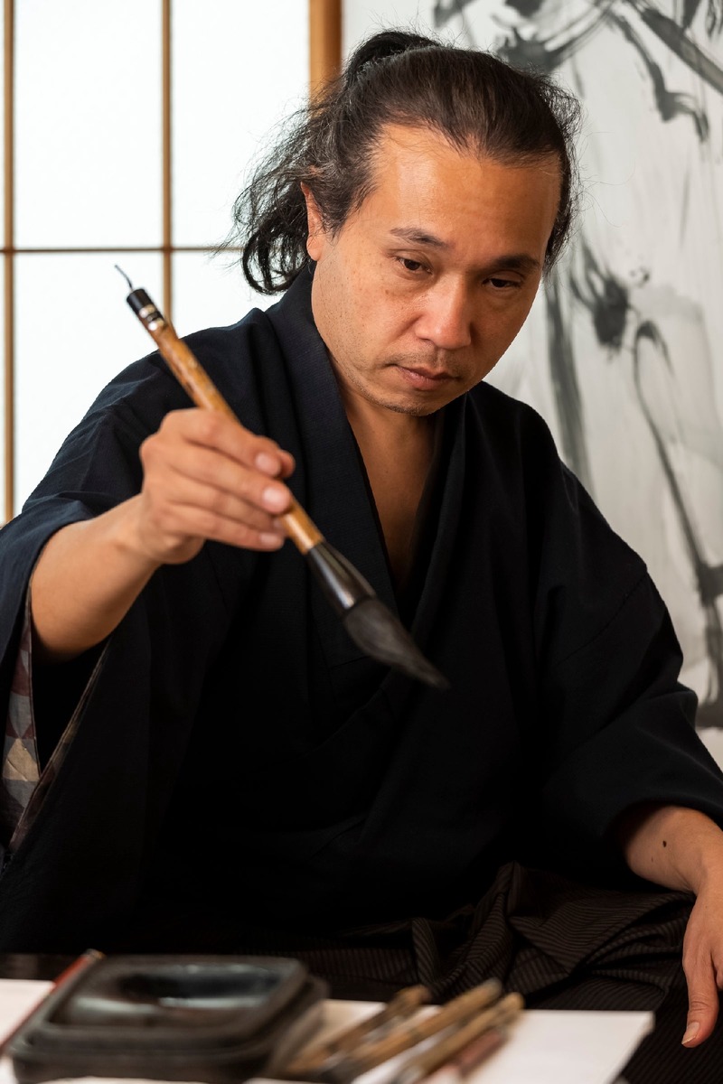 【午の墨絵イラストが格好良すぎる...！】「純米大吟醸 今代司 干支ラベル 2026 午」が数量限定で販売