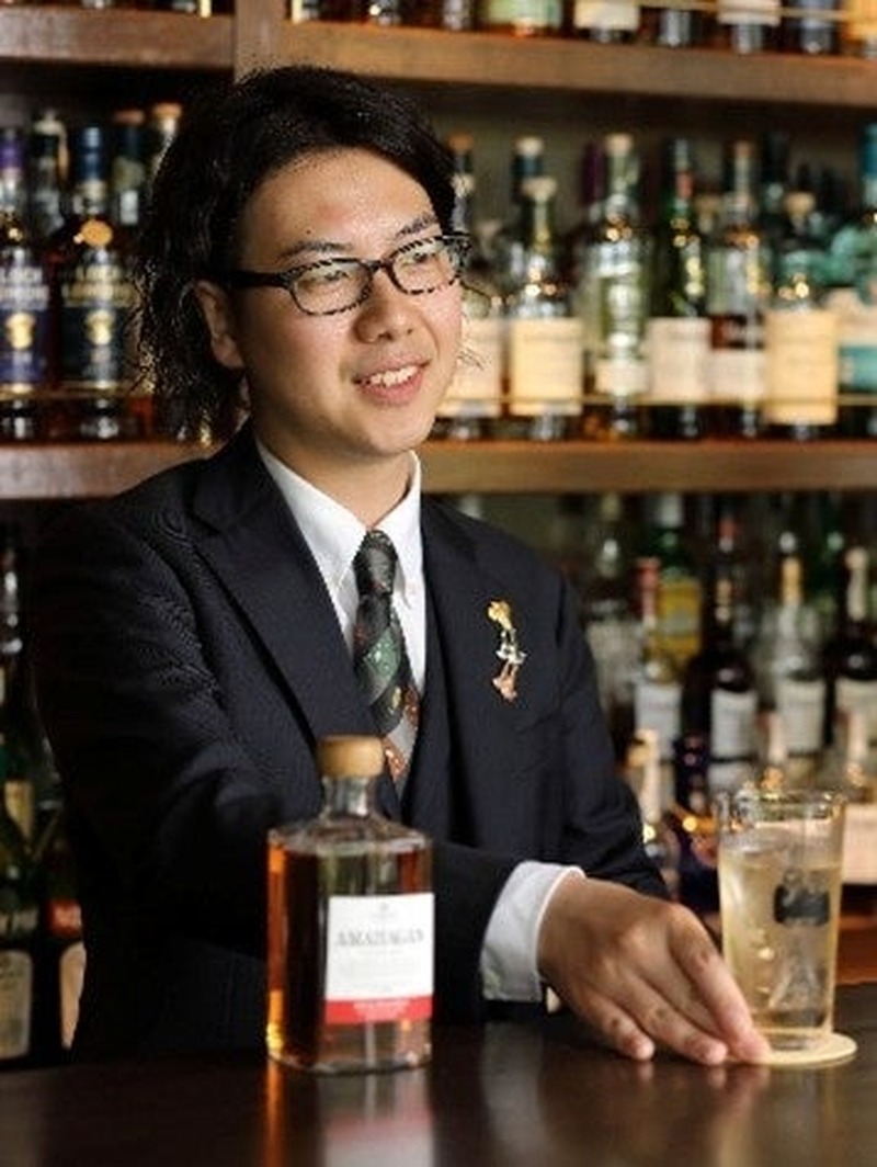 【アニバーサリーを祝う唯一無二のウイスキー！】「グレンスコシア8年 ピーテッド アニーホールバー 10周年記念ボトル」発売