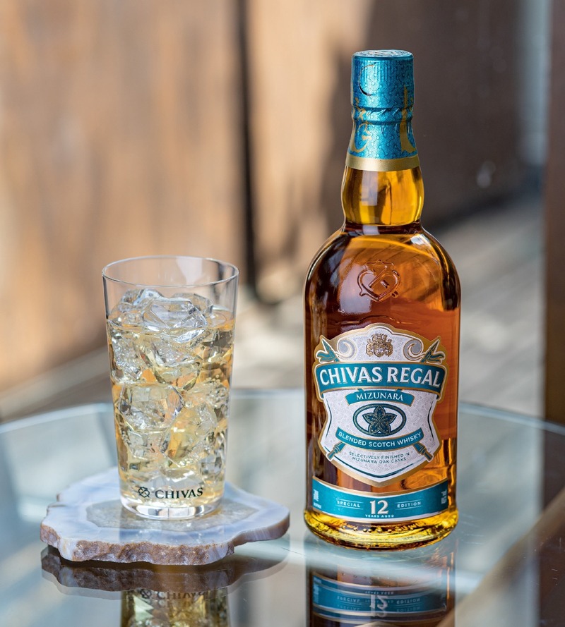 【虎ノ門ヒルズ「T-MARKET」で「シーバスリーガル」を！】「シーバスリーガル ミズナラ 12年」のタイアップフェアが開催