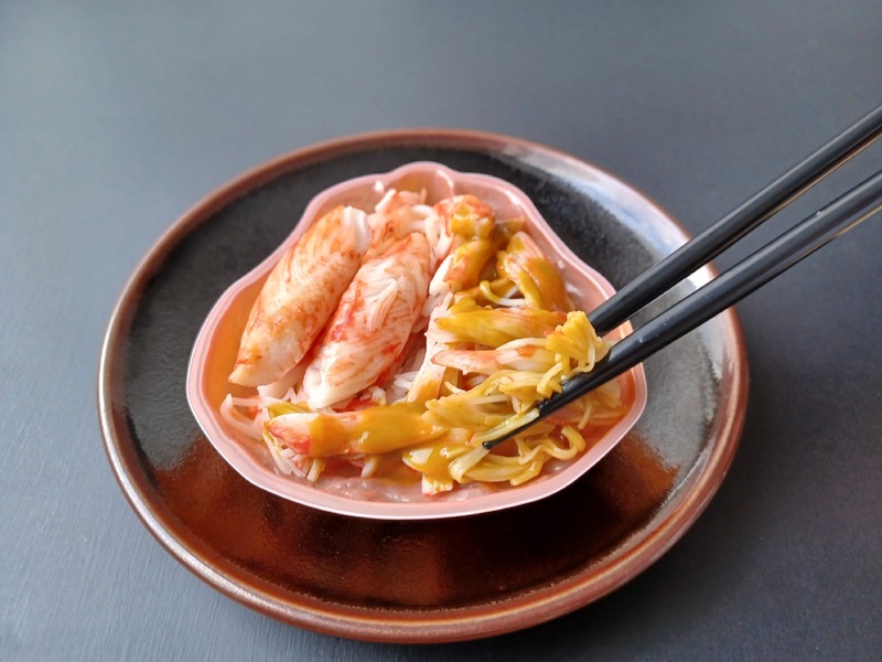 【日本酒を注いで甲羅酒風とか最高！】「ほぼ 浜のカニ味噌甲羅焼き風」が期間限定で発売