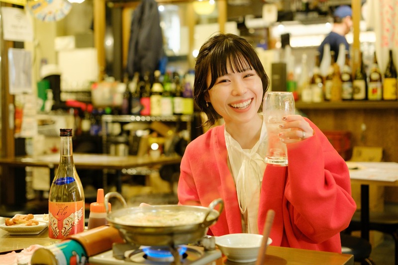 東京で九州の離島を旅する。インフルエンサー・りおレモンが体験する、新感覚のはしご酒とメタバース「しまのみ」の魅力