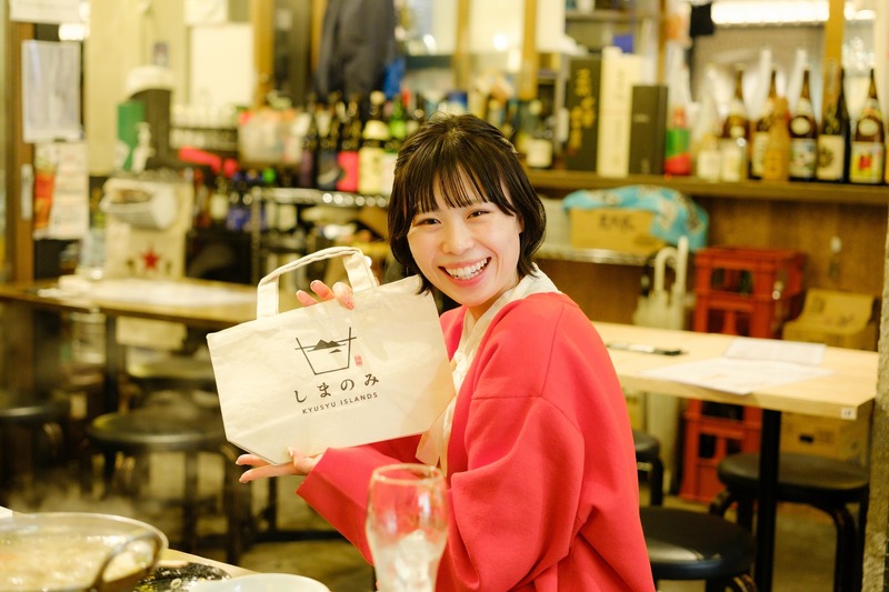 東京で九州の離島を旅する。インフルエンサー・りおレモンが体験する、新感覚のはしご酒とメタバース「しまのみ」の魅力