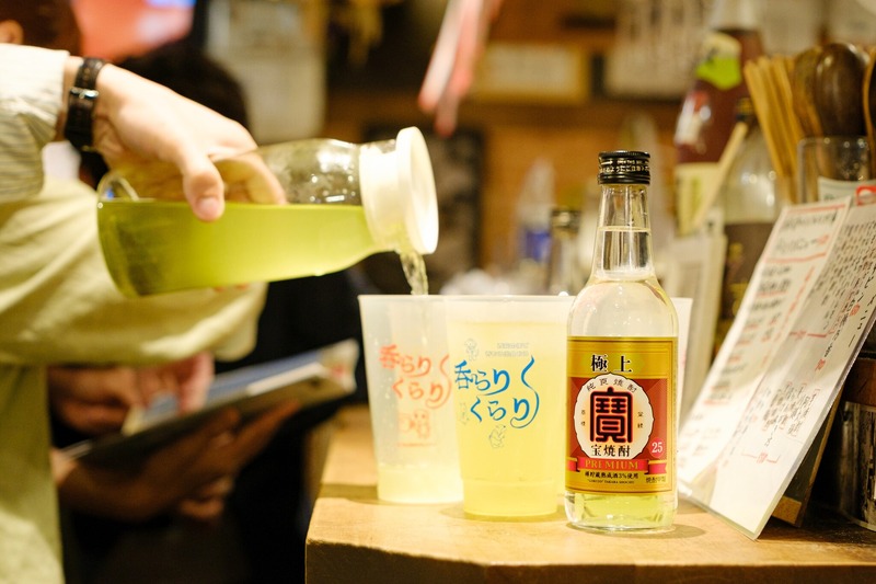 【レポート】西荻窪イベント「呑らりくらり」へ。街に馴染む“お茶割り文化”を体感してきた
