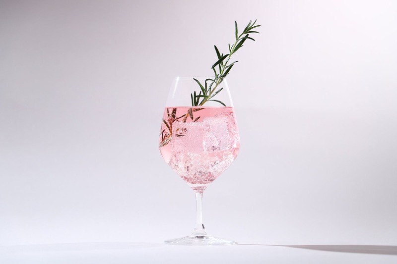 【7種の天然由来ボタニカル使用！】トロピカルなクラフトジン「TROPICAL GIN 燦果 -sanka-」販売開始
