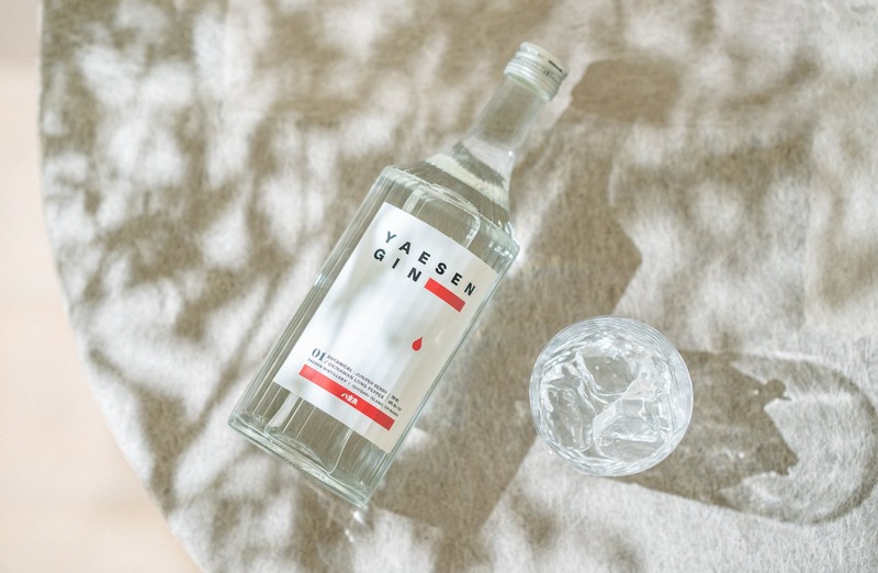 【石垣島のボタニカル探検！】クラフトジンシリーズ第1弾「YAESEN GIN 01（八重泉ジン01）」発売