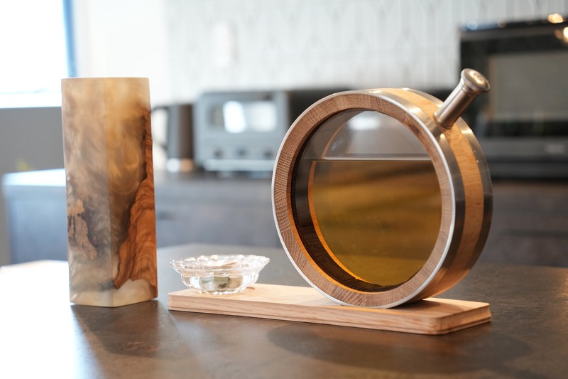【熟成が「見える」卓上ミニ樽！】透明熟成樽「Visible Aging Barrel」が先行販売