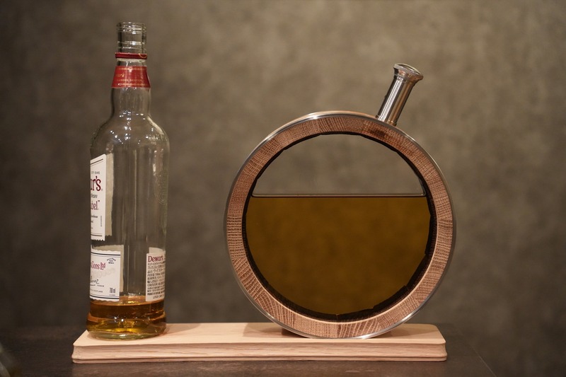 【熟成が「見える」卓上ミニ樽！】透明熟成樽「Visible Aging Barrel」が先行販売