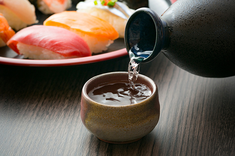 日本酒が古くなるとお酢になるのはウソ？日本酒にまつわる迷信を紐解く