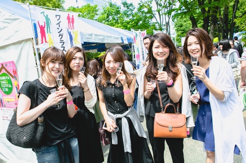 16蔵100種類以上の日本酒や果実酒・季節限定酒が楽しめる！「日本酒の日」は渋谷最大級の日本酒イベントに参加しよう！