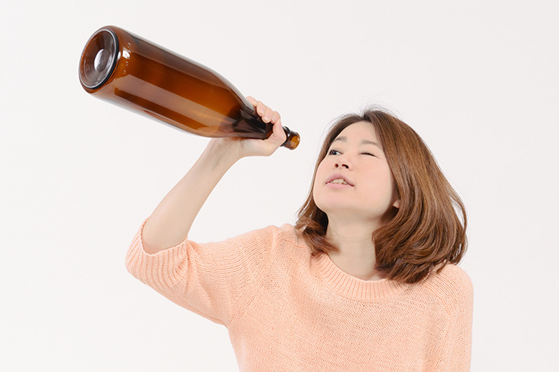 実は知らない？日本酒のボトルの色にはちゃんと理由があった