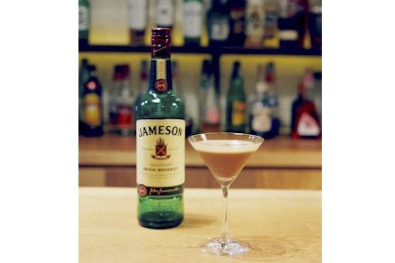 アイリッシュウイスキー「JAMESON」と 湘南カルチャー発信地「8HOTEL」が “髭”をキーワードにしたイベントを期間限定で開催