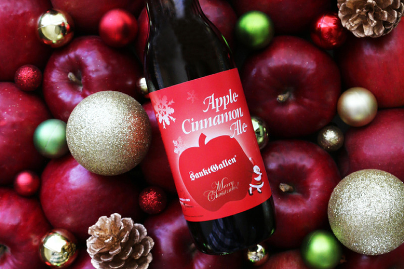 500個の焼りんごを使用！クリスマスラベルの秋冬限定ビール「アップルシナモンエール」発売
