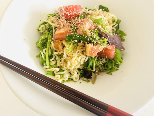 【レシピ】インスタントラーメンで作るタイ料理！「和風ヤムママー」 画像