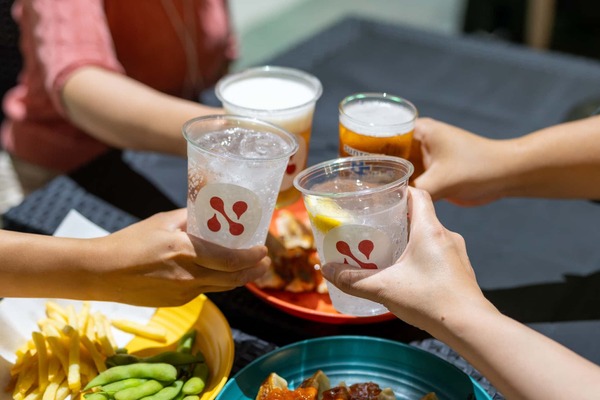 暑い京都で安心飲み！駅前ビアガーデンが提案する「ゼブラ飲み（交互飲み）」とは 画像