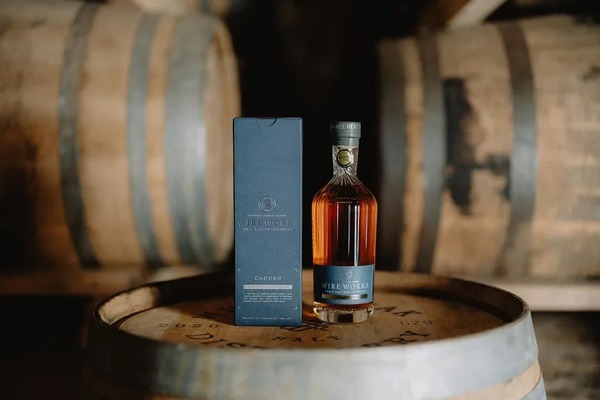 【わずか半年で完売！】イングリッシュウイスキー「ワイヤーワークス」の人気ボトル「Caduro」が数量限定で再販 画像