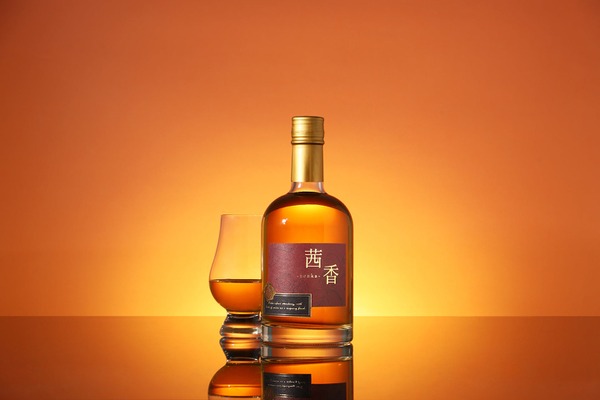 【国産ストロベリーウイスキー！】九州の人気ブランド苺が香る「茜香 -senka-」販売開始 画像