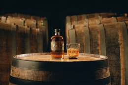 【進化させつつ手に取りやすい価格帯を実現！】江井ヶ嶋酒造を代表するウイスキー「シングルモルトあかし」リニューアル発売 画像