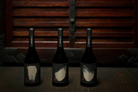 【空箱】黒龍の220周年を記念した特別限定セット日本酒 箱入り 白　箱のみ 人気日本酒！黒龍酒造の歴史を味わう特別セット】「黒龍 220周年記念 3